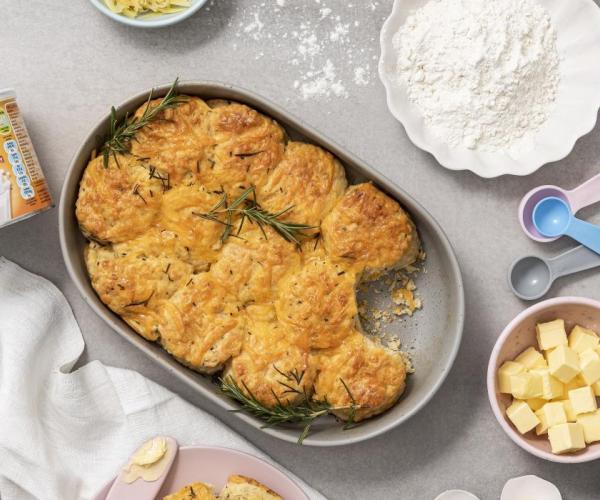 tear-and-share-cheese-and-rosemary-scones